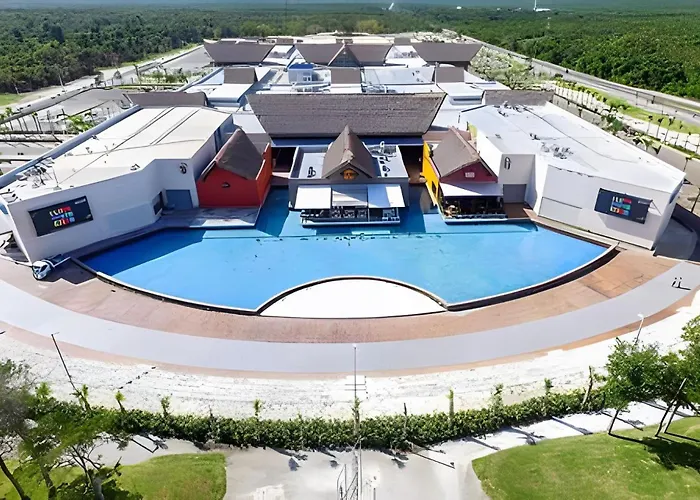 Condominio Privado Con Piscina, Cerca De La Playa